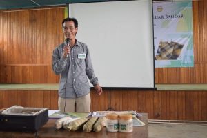 Mr John with his salt products with Backyard Tour Malaysia