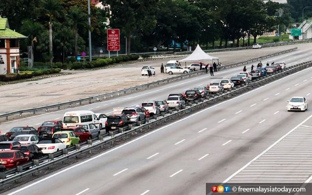 Roadblocks during MCO (Photo credit freemalaysiatoday.com)